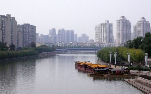 http://pic1.dbw.cn/0/00/03/53/35330_939035.jpg