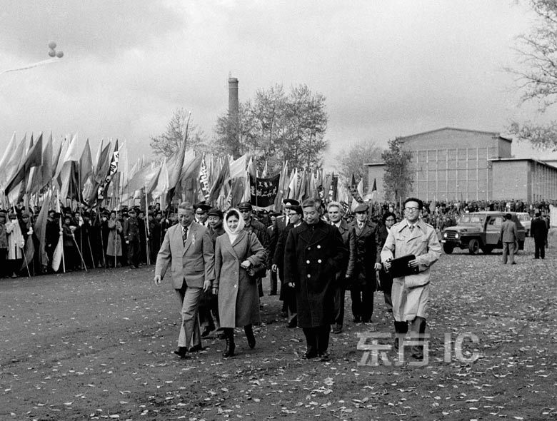 «Конец прошлого и начало будущего» – КНР и СССР вновь сблизились друг с другом после 20-летнего прекращения отношений.