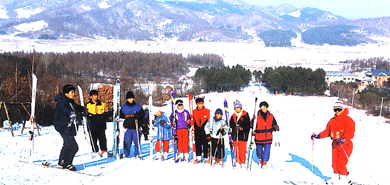 乌吉密滑雪场旅游指南