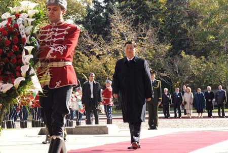 Chinese Vice President Xi Jinping held talks with his Bulgarian counterpart Angel Marin on Wednesday, and both leaders pledged to further cement the traditional friendly relations between the two countries.