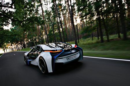 Удивительные снимки роскошного автомобиля «BMW»
