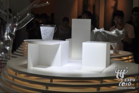 浣滃搧銇紤銇ゃ€屽厜銇ㄥ奖銇ㄧ┖闁撱€? border=