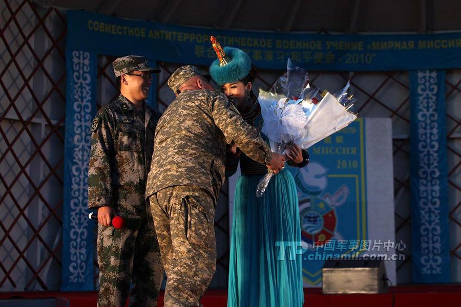 Интересные фрагменты в интервале военных учений «Мирная миссия - 2010» 2