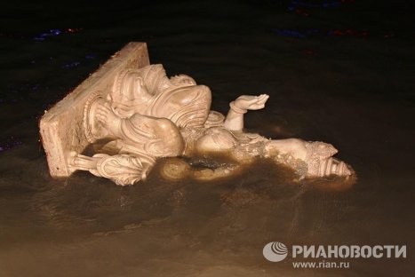 Ежегодный религиозный праздник Фестиваль Ганеши в Мумбаи