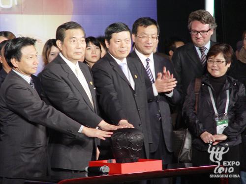 鍙版咕椁ㄣ伄娑堢伅寮忋亴琛屻倧銈屻倠
