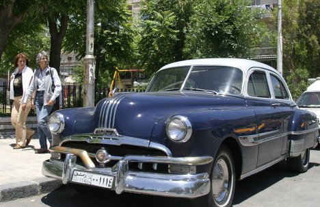 Автомобиль 1953 Pontiac