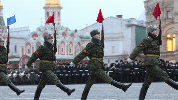 Репетиция шествия, посвященного историческому параду 1941 года на Красной площади в Москве