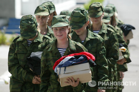 Девушки - курсанты Балтийского военно-морского института