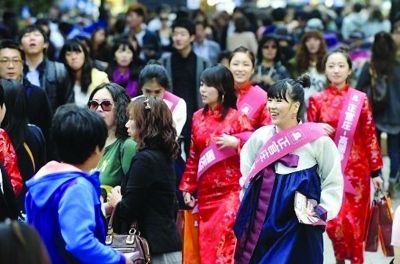 鍥芥叾绡€閫d紤銆€涓浗浜鸿Τ鍏夊銇捣澶栨秷璨婚21鍎勩儔銉伀 鍥芥叾绡€閫d紤銆€涓浗浜鸿Τ鍏夊銇捣澶栨秷璨婚21鍎勩儔銉伀