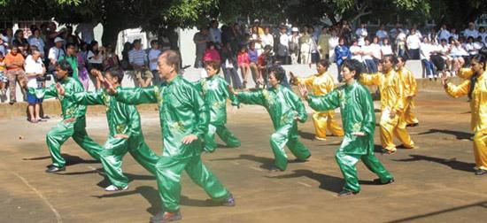 Tai Chi, a hallmark of traditional Chinese culture, is catching on fast in the island country of Mauritius, off the southeast coast of Africa.