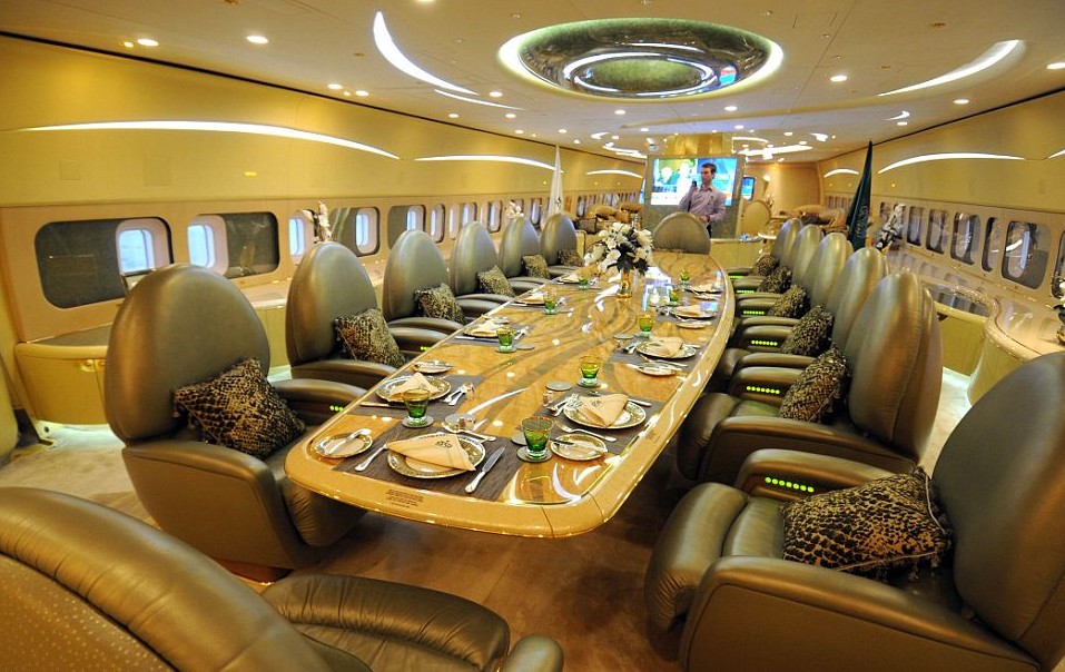 Luxury private planes