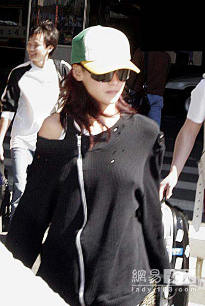 倡导所有的<em>女性</em>这天<em>不戴胸罩</em>