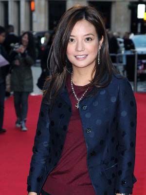 <em>赵薇</em>中分<em>发型</em>+时尚优雅又端庄-时尚|优雅-东北