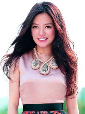 <em>赵薇</em>中分<em>发型</em> 时尚优雅又端庄-时尚|优雅-东北