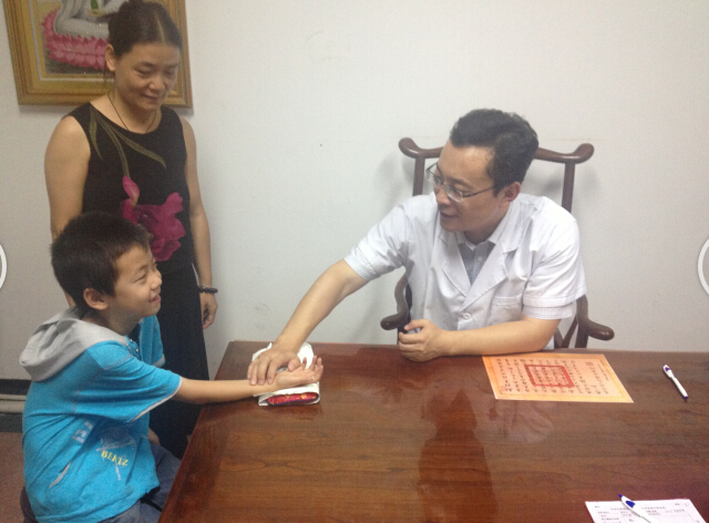 专访中国中医科学院彭鑫博士：用了抗生素必须及时补充益生菌