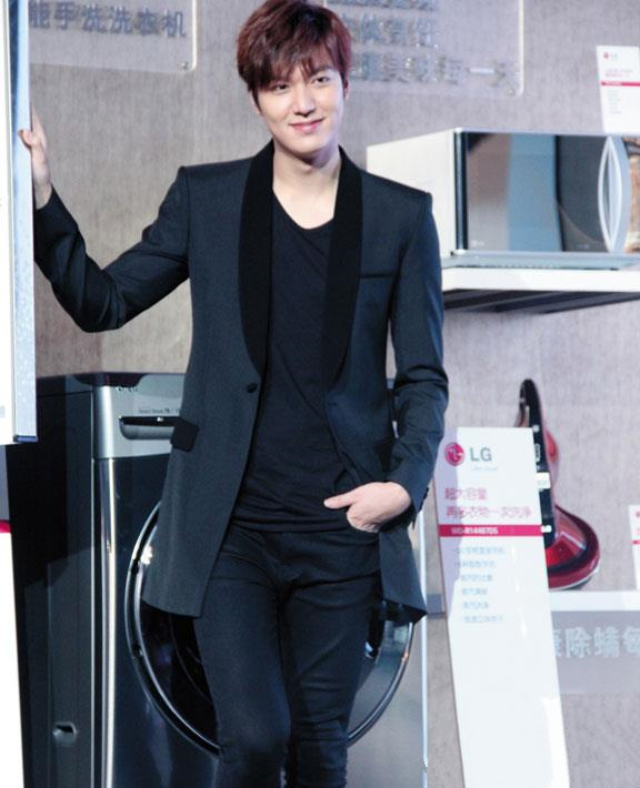 Korean celebrities in suits