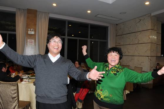 新鄂成立上海知青联谊会并举办2015迎春团拜会 - 逊克知青 - 逊克知青的博客
