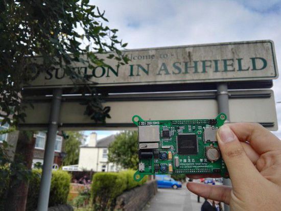 龙芯创客在英国和他的智龙摩斯电码播放器