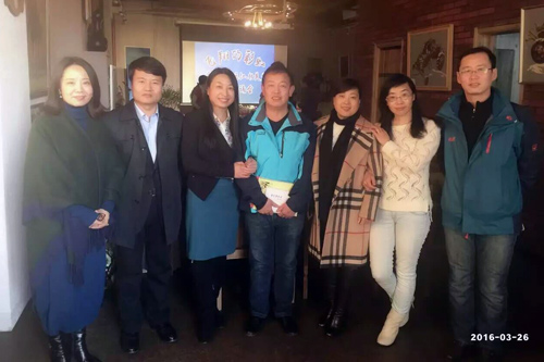 霜扣儿左远红杨美宇诗歌朗诵会在哈尔滨举行