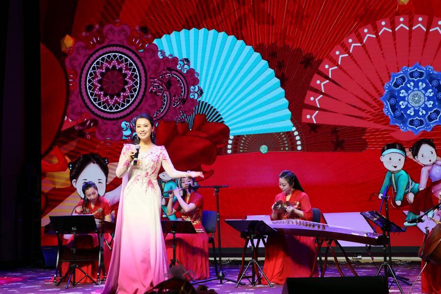 В Бишкеке прозвучали "мелодии Поднебесной"