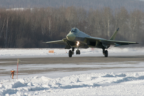 Первый полет опытного авиационного комплекса пятого поколения