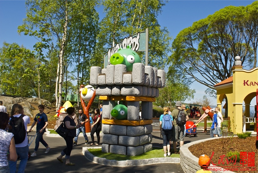 Have fun at 'Angry Birds Land' -Angry,Birds-English