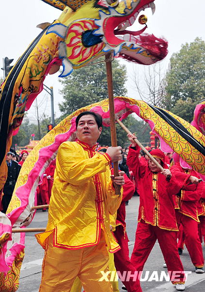 全国各地特色活动喜庆元宵佳节[组图]