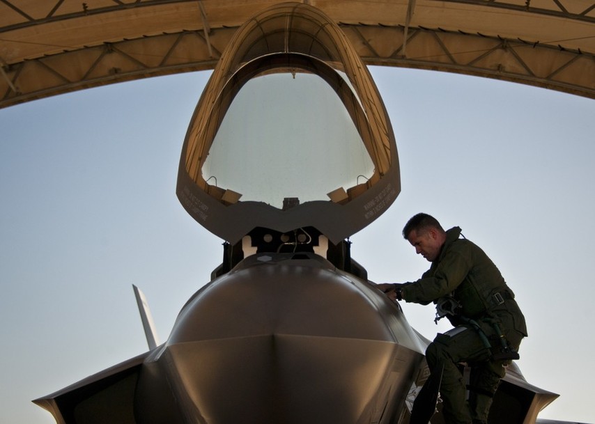 米空軍初の公式F-35Aパイロット年内に着任か？