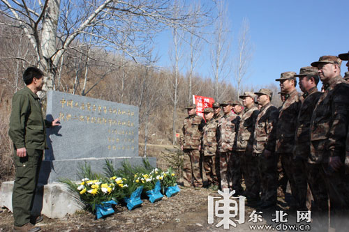 清明节前夕,宝清县直机关工委与人武部组织党员干部,人武部官兵重走