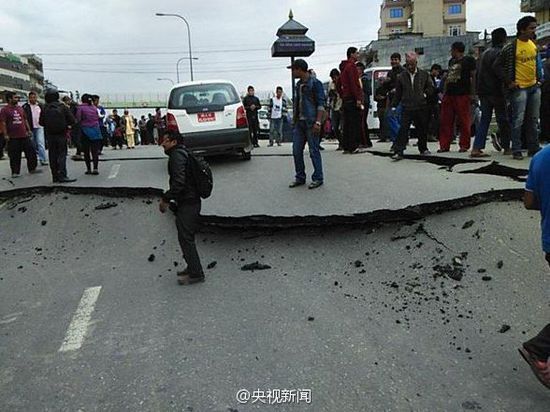 尼泊尔地震已致1名中国人遇难