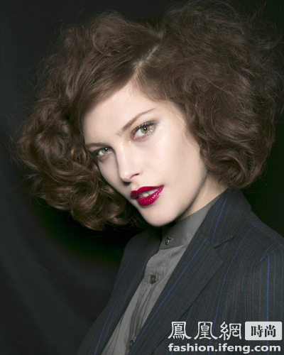 美国第一夫人米歇尔奥巴马蓬松短发靓丽吸睛