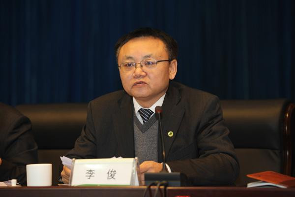 农垦总局齐齐哈尔管理局原党委书记李俊受贿案开审