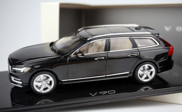 借鉴Estate设计 沃尔沃V90模型图片曝光