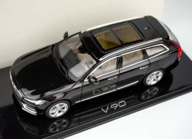 借鉴Estate设计 沃尔沃V90模型图片曝光