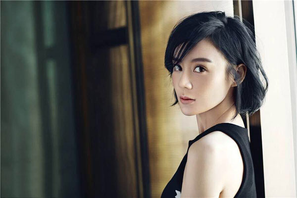 袁姗姗"开黑"朴灿烈 话题女王上演娱圈"大PK"