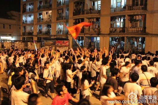 图片来源:微博近日有自称"女权主义者"的人士发表文章,指华中科技大学