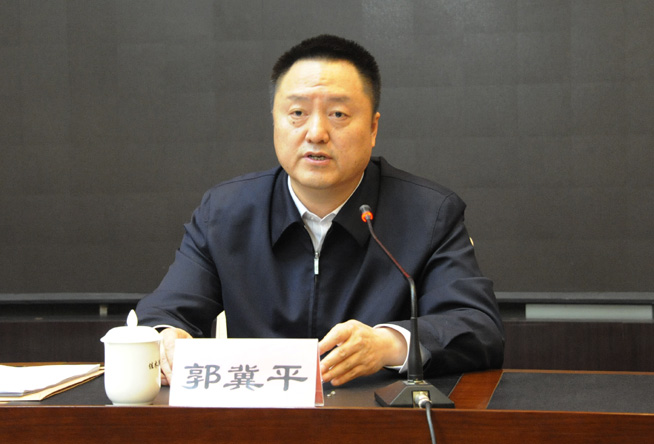 全市"争当农业现代化建设排头兵"现场推进会议召开